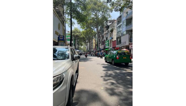 * Nhỉnh 11TỶ,Hàng Hiếm MTKD Sầm Uất Ngay Quận 5,4Tấm ST
30m,Đã Hoàn Công
