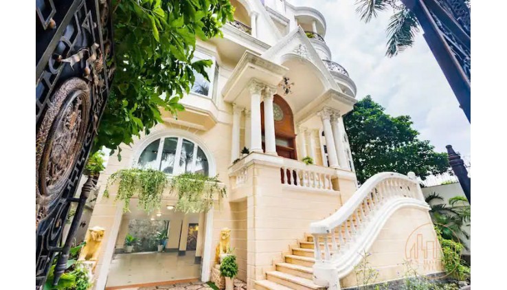 Chỉ 11 tỷ! Biệt thự Lê Quang Định Bình Thạnh. Mới toanh - Đẹp - Full Nội thất. 6x24 Hầm 4 tầng
