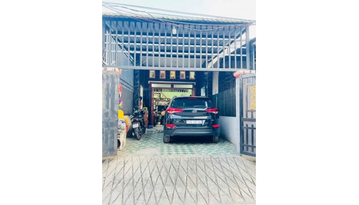 Chính chủ cần cho thuê Căn hộ 80m2 nội thất đầy đủ, trong khu Villa An Phú Đông đường APĐ 03, Q12 ven sông Sài Gòn.