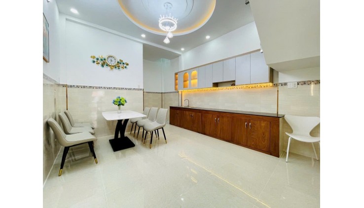 Bán nhà Gò Vấp, 60m2, 2 tầng, full nội thất, nhỉnh 4 tỷ.