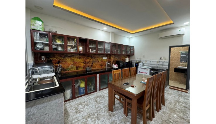 BÁN NHÀ DIỆN TÍCH LỚN TẠI ĐƯỜNG PHẠM THẾ HIỂN, PHƯỜNG 2, QUẬN 8, TP HCM, GIÁ LÀ 23.5 TỶ