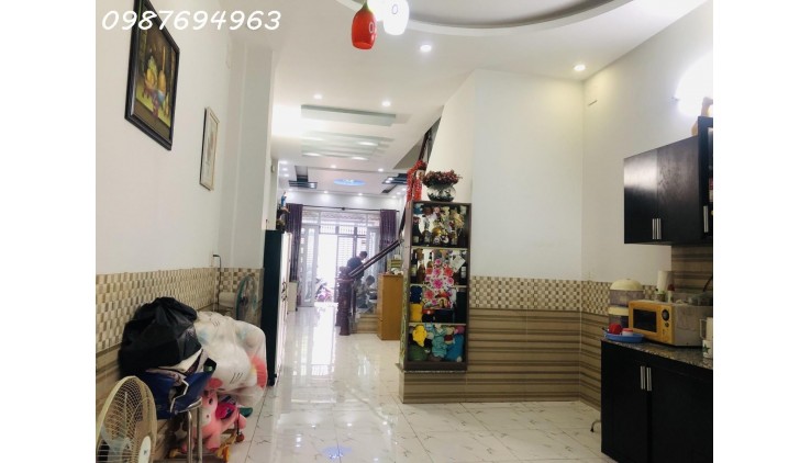 QUẬN 8, DƯƠNG BÁ TRẠC - NHÀ MỚI Ở NGAY - 3 TẦNG 3PN XE HƠI NGỦ TRONG NHÀ - 3.8x20M SỔ A4