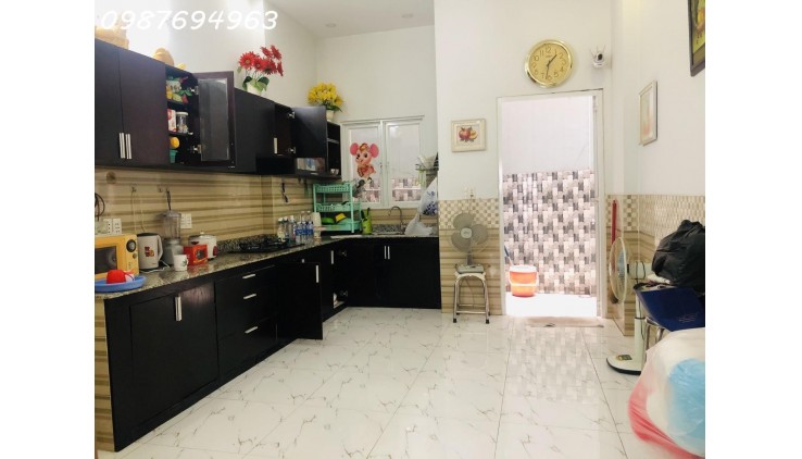 QUẬN 8, DƯƠNG BÁ TRẠC - NHÀ MỚI Ở NGAY - 3 TẦNG 3PN XE HƠI NGỦ TRONG NHÀ - 3.8x20M SỔ A4