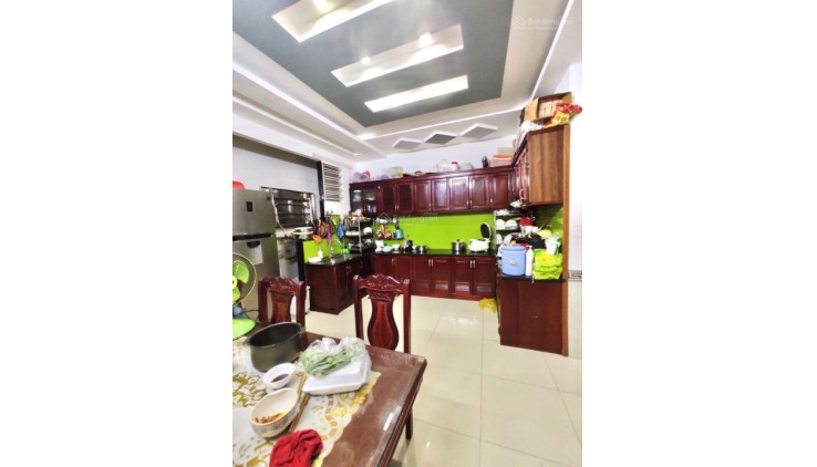 Bán nhà HXH sát MTKD Âu Cơ, 75m2, 3 tầng gần chợ 5tỷxx TL