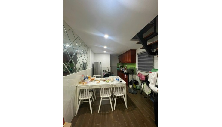 39m2 Mặt tiền thụt Nguyễn Trung Trực P5-BT XE HƠI-LÔ GÓC 1T1L 2PN SHR KLG vuông 4.5tỷ TL