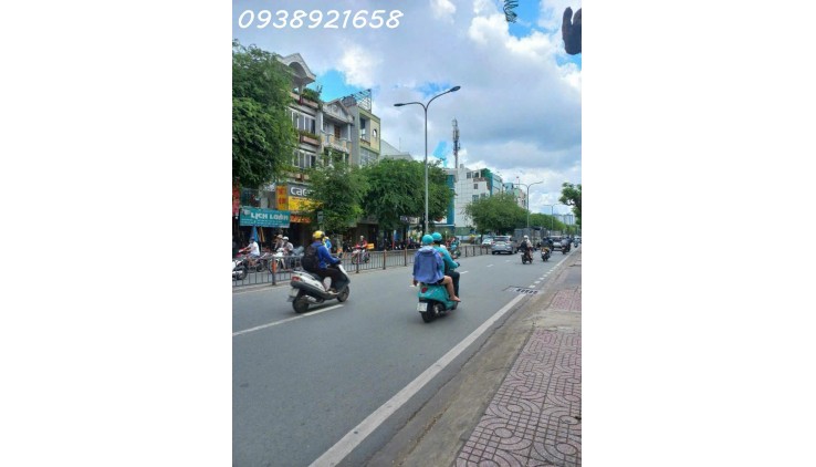 **18.5TỶ  Bán Nhà  Căn Góc 2 Mặt Tiền Ngang hiếm 14X15m Tô Hiến Thành Quận 10