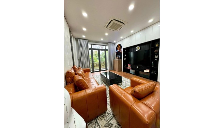 Chỉ 3tỷ5 nhà: Linh Xuân, TP.Thủ Đức. 46m2, 4,6mx10m.