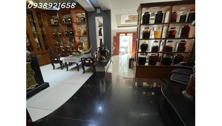 *Bán Nhà Phố Trần Nhân Tôn Quận 10, 6 Tầng (4.1/17m), Sổ vuông Đẹp,  Hoàn Công Đủ