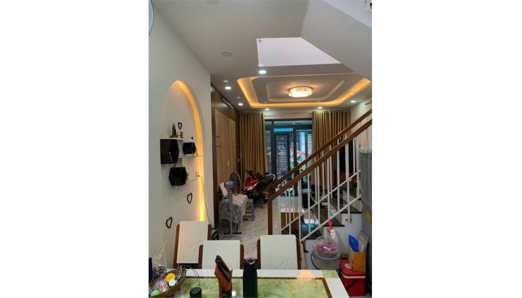 Nhà 2 Lầu mới keng full nội thất, Gần Ngã 5- Quang Trung, DT 4x12m, chỉ 4.8 tỷ