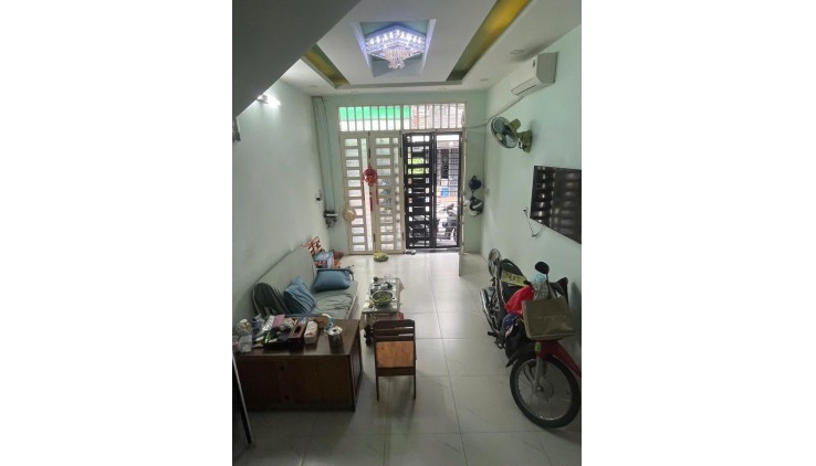 *Bán Nhà Hẻm 8m , Ôtô Vào Nhà ,4Lầu(3.5X13m),Hoàn Công Đủ, Giao
Nhà Ngay, 7.4TỶ TL