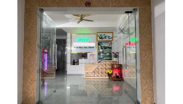 BÁN GẤP KHÁCH SẠN 6 TẦNG, DOANH THU HƠN 100TR/THÁNG, MẶT TIỀN HT13.