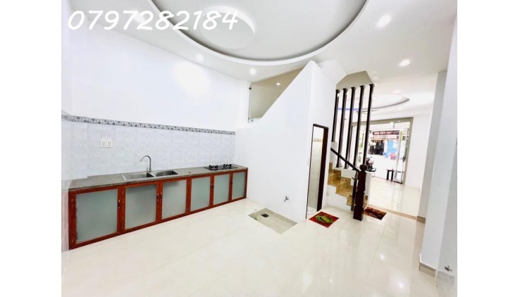 BÁN NHÀ 3, NGANG 5M TẦNG KINH DOANH ĐA NHÀNH VÕ VĂN HÁT LÃ XUÂN OAI,LONG TRƯỜNG,Q9