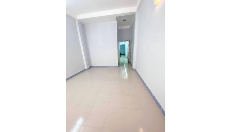 CẦN RA GẤP, NHÀ 3 TẦNG HẺM XE TẢI 231 DƯƠNG BÁ TRẠC P1Q8 SÁT MT - NHÀ 3 TẦNG - 4x19 - 76M2