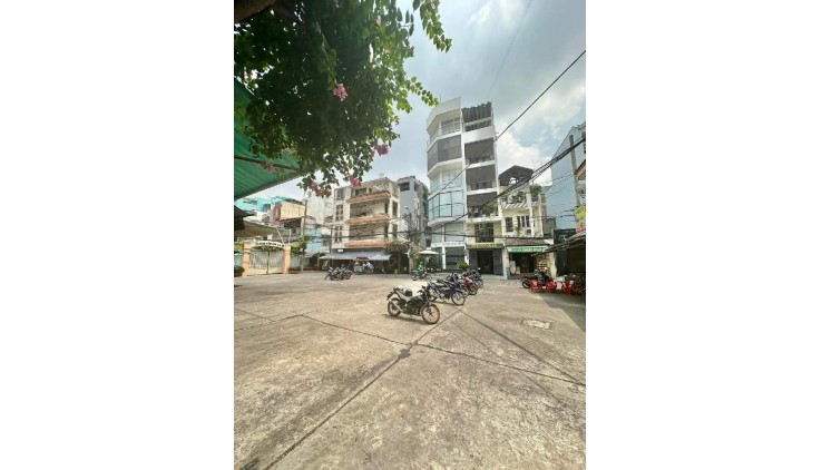 CHỦ NGỘP BANK 3 TỶ , CẦN BÁN GẤP NHÀ MẶT TIỀN ĐƯỜNG 3/2  10M KINH DOANH NGÀY ĐÊM - VỊ TRÍ ĐỈNH - CÓ DÒNG TIỀN - GẦN 50M2 - 2 TẦNG