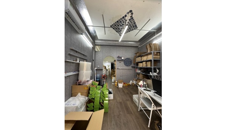 Bán nhà 595/ Cách Mạng Tháng Tám Q10, 43m2, đang cho thuê 12tr/tháng, 3.8tỷ.,