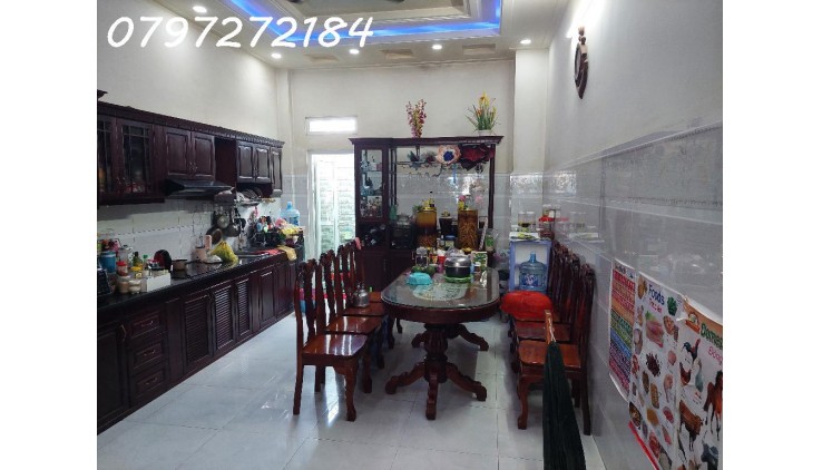 BÁN NHÀ 3 TẦNG HẺM XE HƠI - DT 67M2 -NGAY NGÃ BA LÒ LU - LÃ XUÂN OAI - Q9