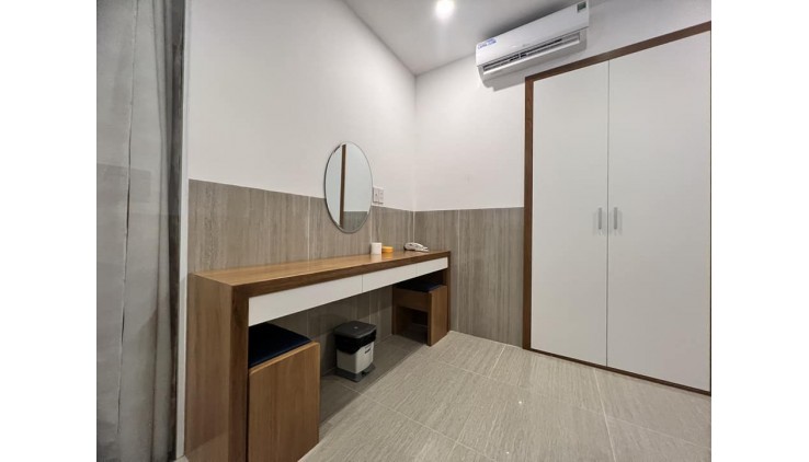 Bán gấp hotel kiêm CHDV Nguyễn Văn Quá, gần Trường Chinh, Phường Đông Hưng Thuận Quận 12