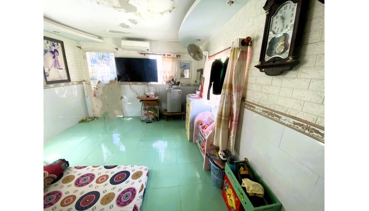Bán nhà 1T1L 3PN 4*13m đường 5 Linh Trung