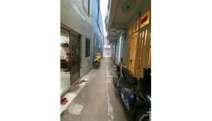Bán Nhà Ngay Kinh Dương Vương, Bình Tân, 40m2, Không Lộ Giới, Nhà Mới Sạch Sẽ, 3.15Tỷ TL