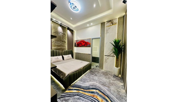 * QUẬN 5, MẶT TIỀN KD SẦM UẤT PHỐ NGUYẼN TRÃI 5Tầng (4.5X14.5), 43Tỷ