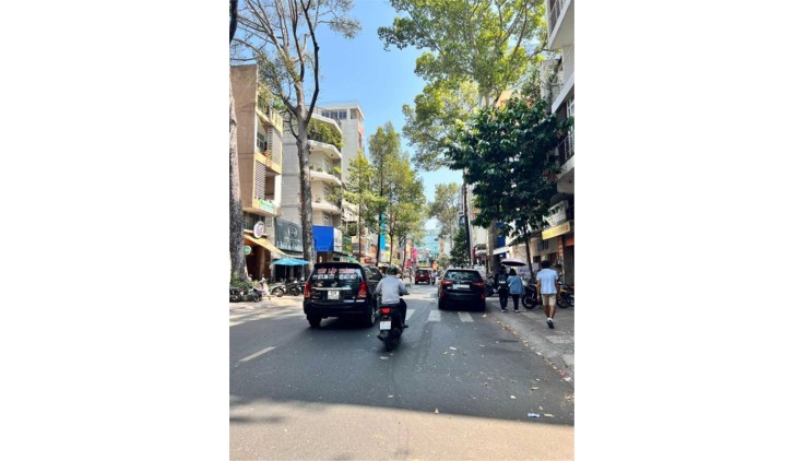 * Nhỉnh 11TỶ,Hàng Hiếm MTKD Sầm Uất Ngay Quận 5,4Tấm ST
30m,Đã Hoàn Công