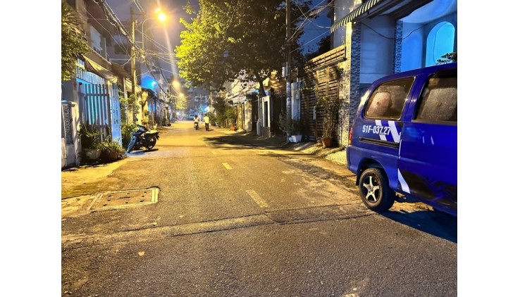 C/chủ bánđất tặngnhà 1sẹc 10m ra LêĐứcThọ P15 Gò vấp 100m C4 Giá7tỷ8TL