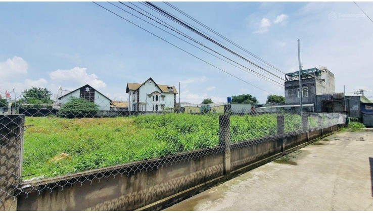Bán đất đường 179 Tân Phú Q9 - Bán đất Q9 DT: 2000m2 thổ cư - 2MT - KC Hầm 9 tầng - Giá 55 tỷ - SHR