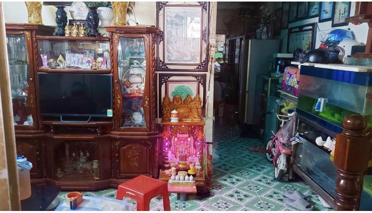 Bán nhà Mặt tiền Phạm Thế Hiển - Phường 3, Q8, DT: 4.5x22m, 2 tầng cũ  tiện xây,  13.9 tỷ.