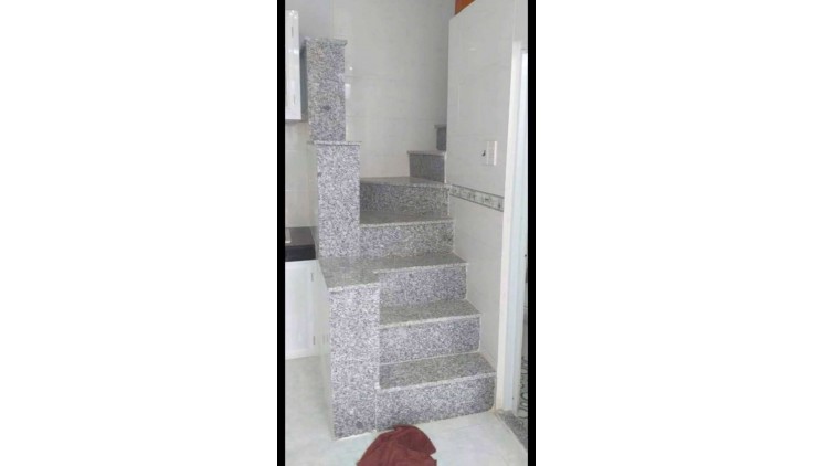 Bán nhà Hẻm C9 Phạm Hùng  kế bên Quận 8, liên hệ 0934933978