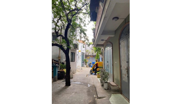 Nhà Đinh Bộ Lĩnh ,P.26 gần Ngã tư HX, HXH , 63m2 , 4.5x15m, HC chuẩn
