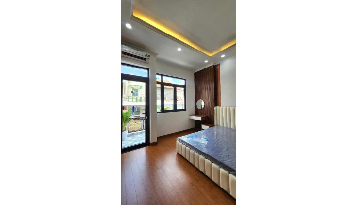 Giảm 500 triệu bán nhanh 
BÁN NHÀ  MỚI HẺM 118 NGUYỄN THỊ THẬP 
GẦN CHỢ TÂN MỸ Q.7, liên hệ 0914864379