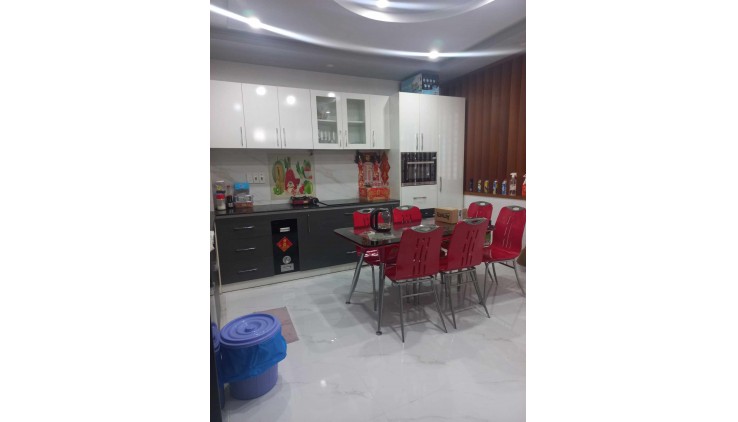 Cho thuê nhà góc 7x20, Khu 6b intresco, đường 16m, ngay trường BVIS, liên hệ 0934933978
