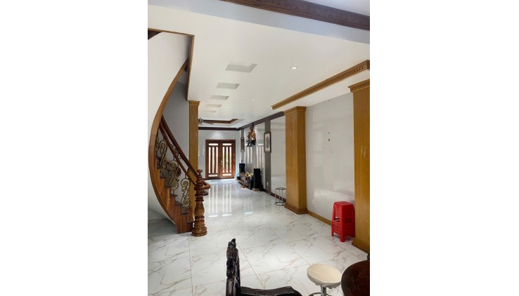 Bán nhà Đại Phúc, Đường số 6, có hầm, thang máy, giá 14.5 tỷ, liên hệ 0914864379