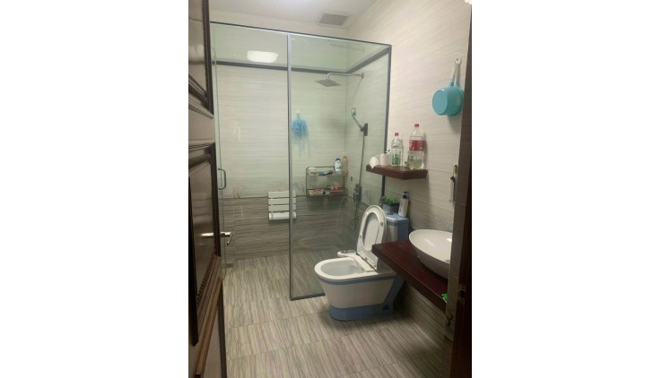 Bán nhà Đại Phúc, Đường số 6, có hầm, thang máy, giá 14.5 tỷ, liên hệ 0914864379