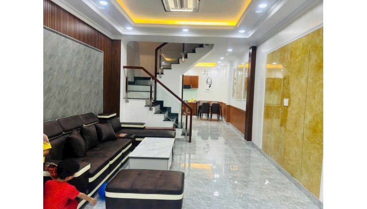 Giảm 500 triệu bán nhanh 
BÁN NHÀ  MỚI HẺM 118 NGUYỄN THỊ THẬP 
GẦN CHỢ TÂN MỸ Q.7, liên hệ 0914864379
