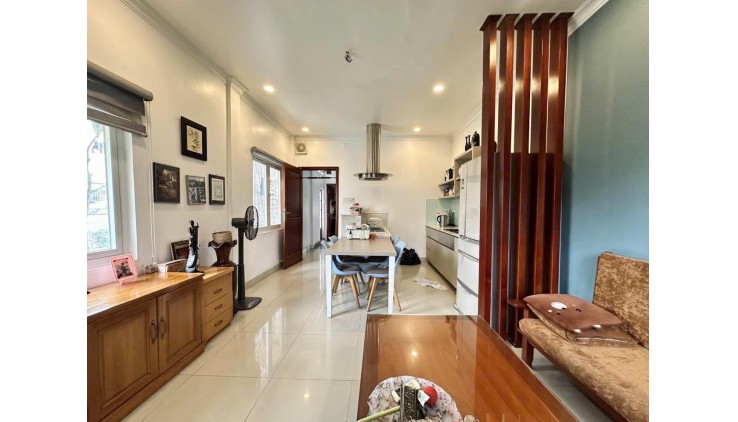 Siêu phẩm siêu đắc địa giá rẻ