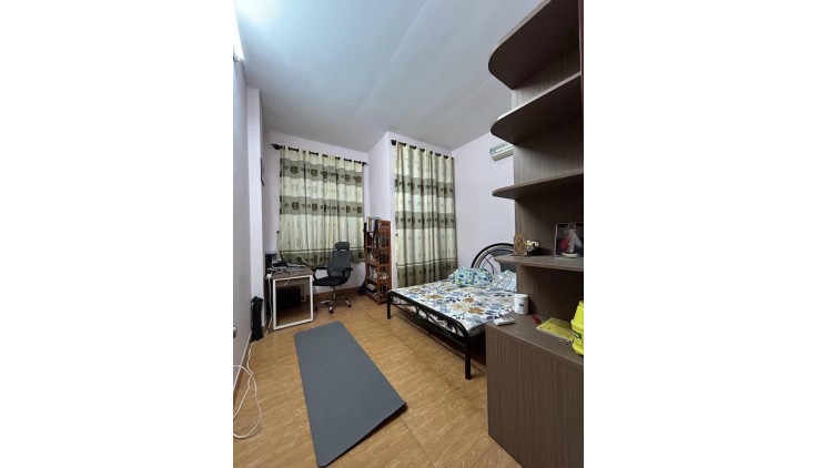 [MẶT TIỀN VƯỜN ĐIỀU] - NHÀ 2 TẦNG - NGAY KHU TRUNG TÂM QUẬN 7 - KẾ CHỢ TÂN QUY - P. TÂN QUY