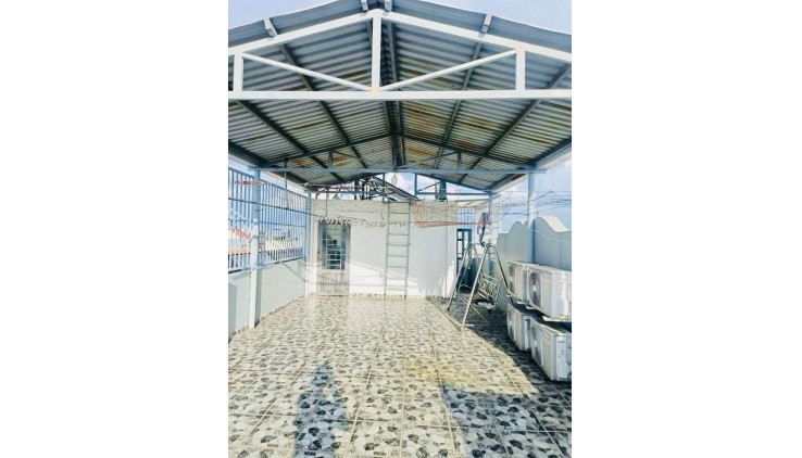 NGAY CHỢ GÒ XOÀI - LÔ GÓC - NHÀ MỚI 5 TẦNG BTCT ĐẸP LUNG LINH - GIÁ NHỈNH 5 TỶ
