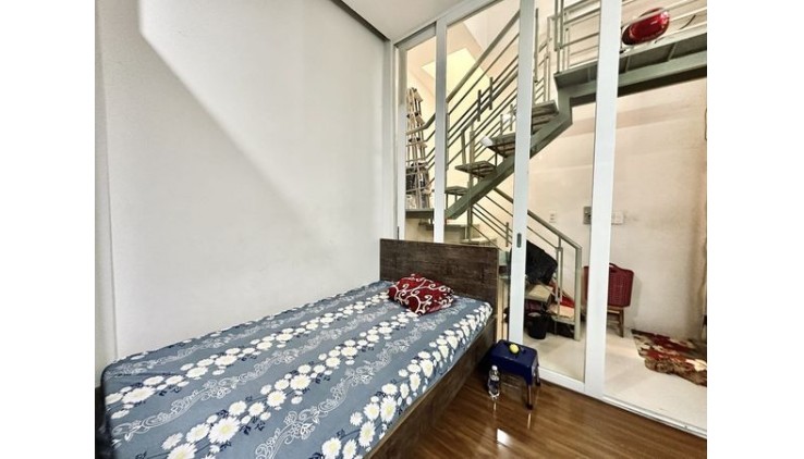 Bán Nhà Lý Chính Thắng Quận 3 Phường 8.