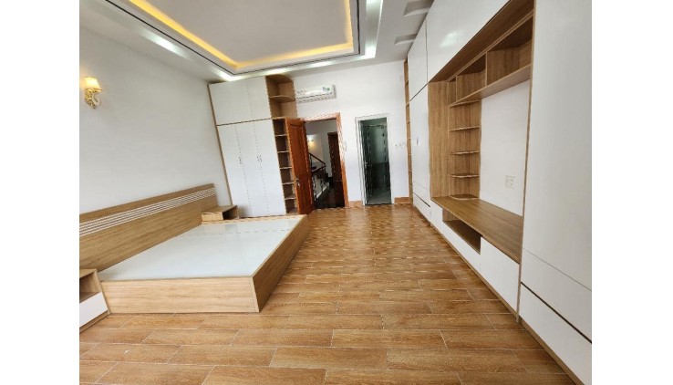 [Ô TÔ 7 CHỔ NGỦ TRONG NHÀ] - NHÀ MỚI 4 TẦNG - KHU DÂN CƯ YÊN TỈNH - HUỲNH TẤN PHÁT