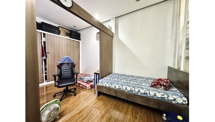 Bán Nhà Lý Chính Thắng Quận 3 Phường 8.