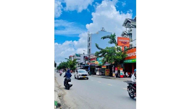 BÁN ĐẤT TẶNG NHÀ GIÁP AEON TÂN PHÚ - CẠNH CHỢ 26/3 - HXT - 62M NỞ HẬU GIÁ 4TỶ25
