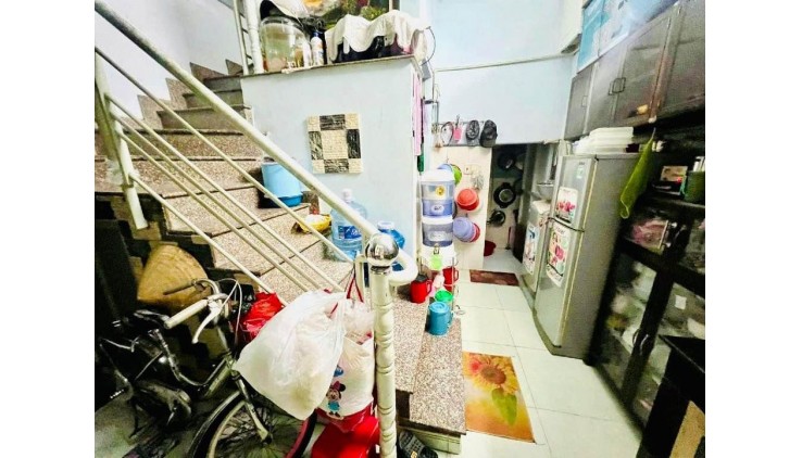PHƯỜNG VIP TÂN QUÝ - SÁT MẶT TIỀN - 56M - 5 TẦNG - 6 PN CHỈ 5 TỶ NHỈNH