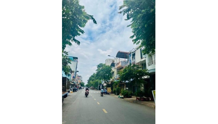 GẤP BÁN GIẢM CHÀO 2 TỶ - MẶT TIỀN KINH DOANH LÔ GÓC - 74M 2 TẦNG GIÁ 11 TỶ