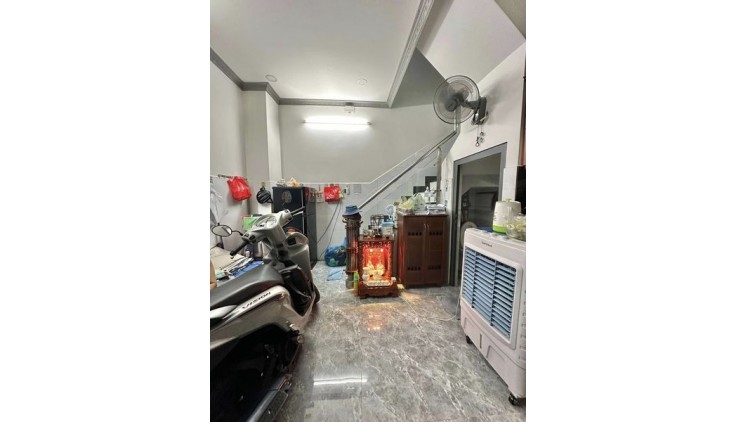 Bán Nhà Mặt Tiền Hẻm Đường Ba Tháng Hai Phường 14 Quận 10.