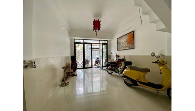 Bán Nhà Hẻm Xe Tải Ông Ích Khiêm Phường 5 Quận 11.