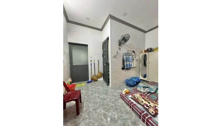 Bán Nhà Mặt Tiền Hẻm Đường Ba Tháng Hai Phường 14 Quận 10.