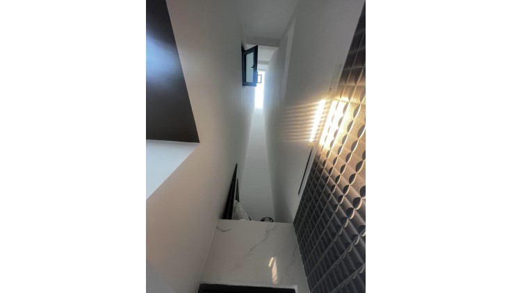 Nhà đẹp Thành Thái Q10- DT 51m2 - 10,5 tỷ TL - Full NT