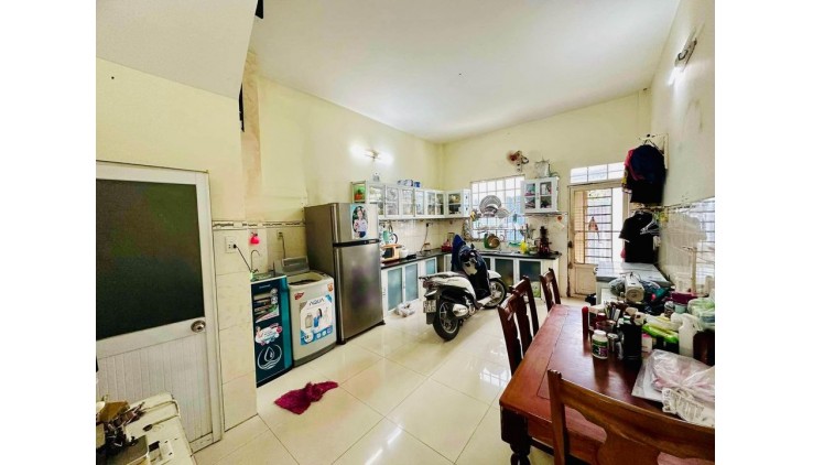 GẦN CHỢ HỒ VĂN LONG - HẺM THẲNG 1 TRỤC SÁT MẶT TIỀN- NHÀ MỚI 51M 2 TẦNG CHỈ 3 TỶ NHỈNH