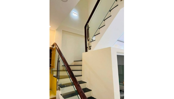 Bán Nhà  Bạch Đằng Phường 24 Quận Bình Thạnh.